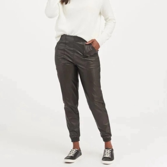 Spanx Leather Like Jogger Noir Black Size Medium Women